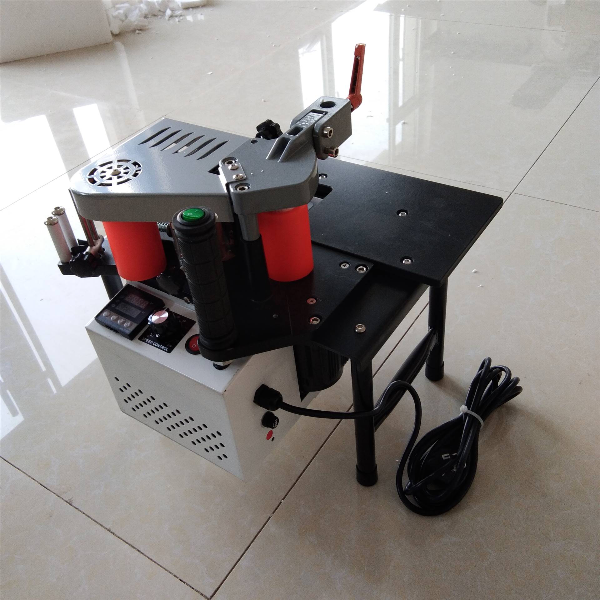 手提封边机橱柜衣柜手动封边机装修装饰木工封边机速可调