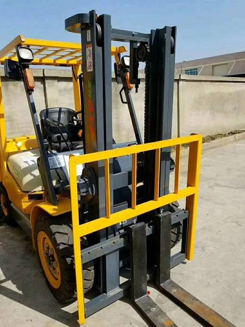 全新半价转让atf合力3吨叉车