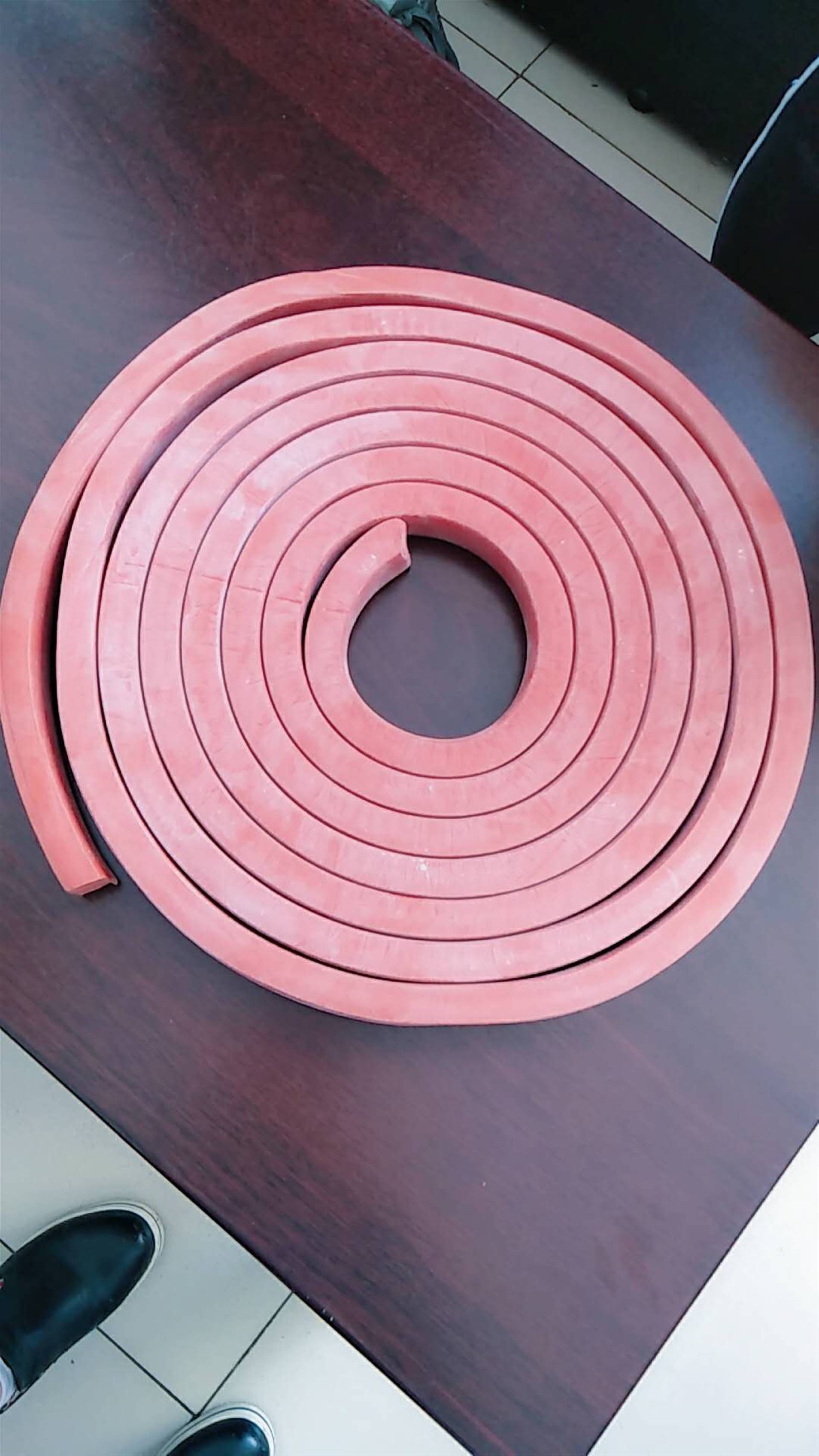 供应制品型遇水膨胀止水条又称pz制品型遇水膨胀止水条