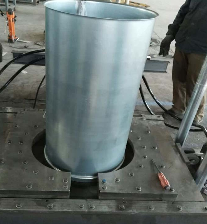 德博机械供应制桶设备液压异形桶翻边机