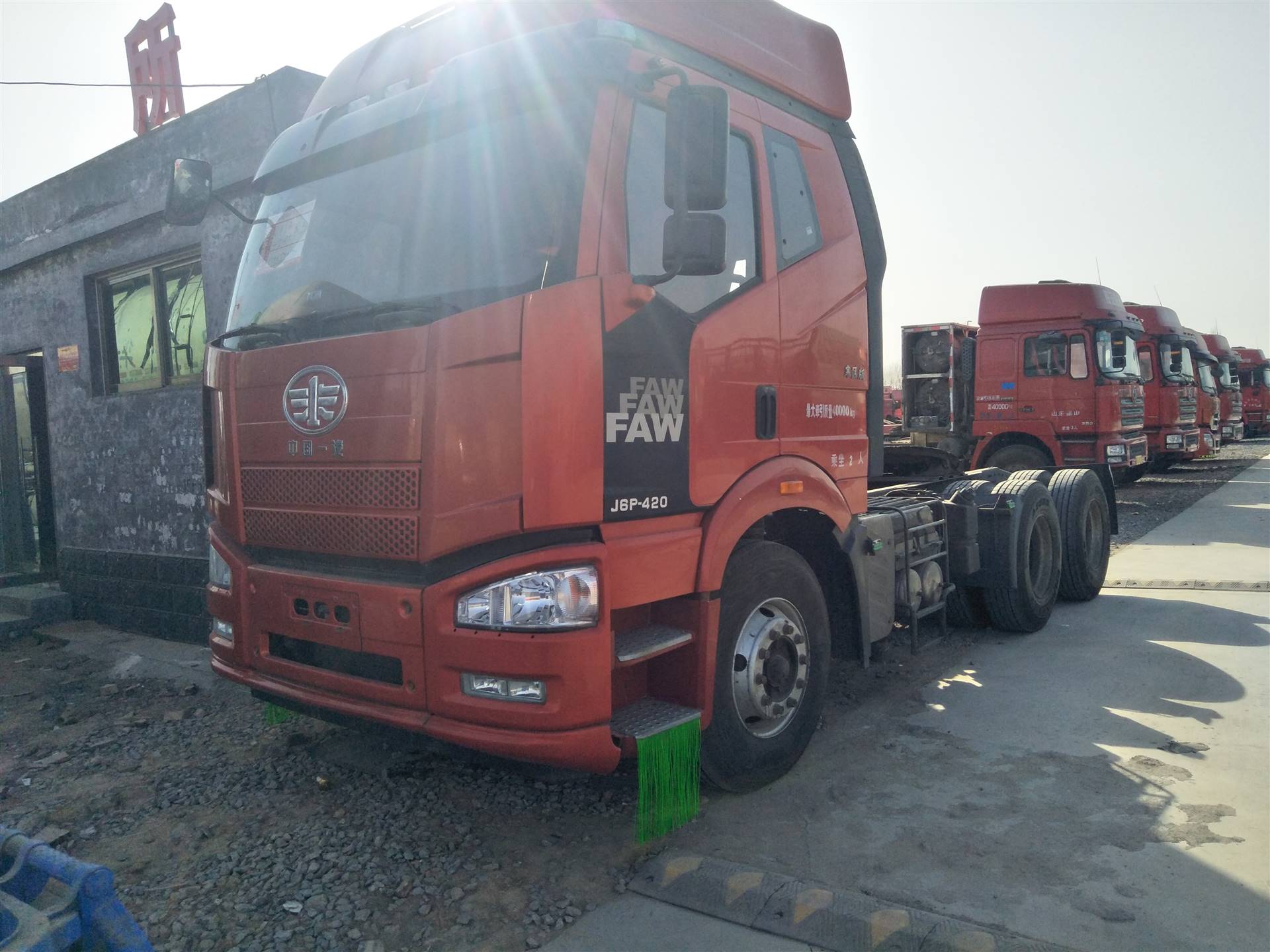 一汽解放j6半挂车