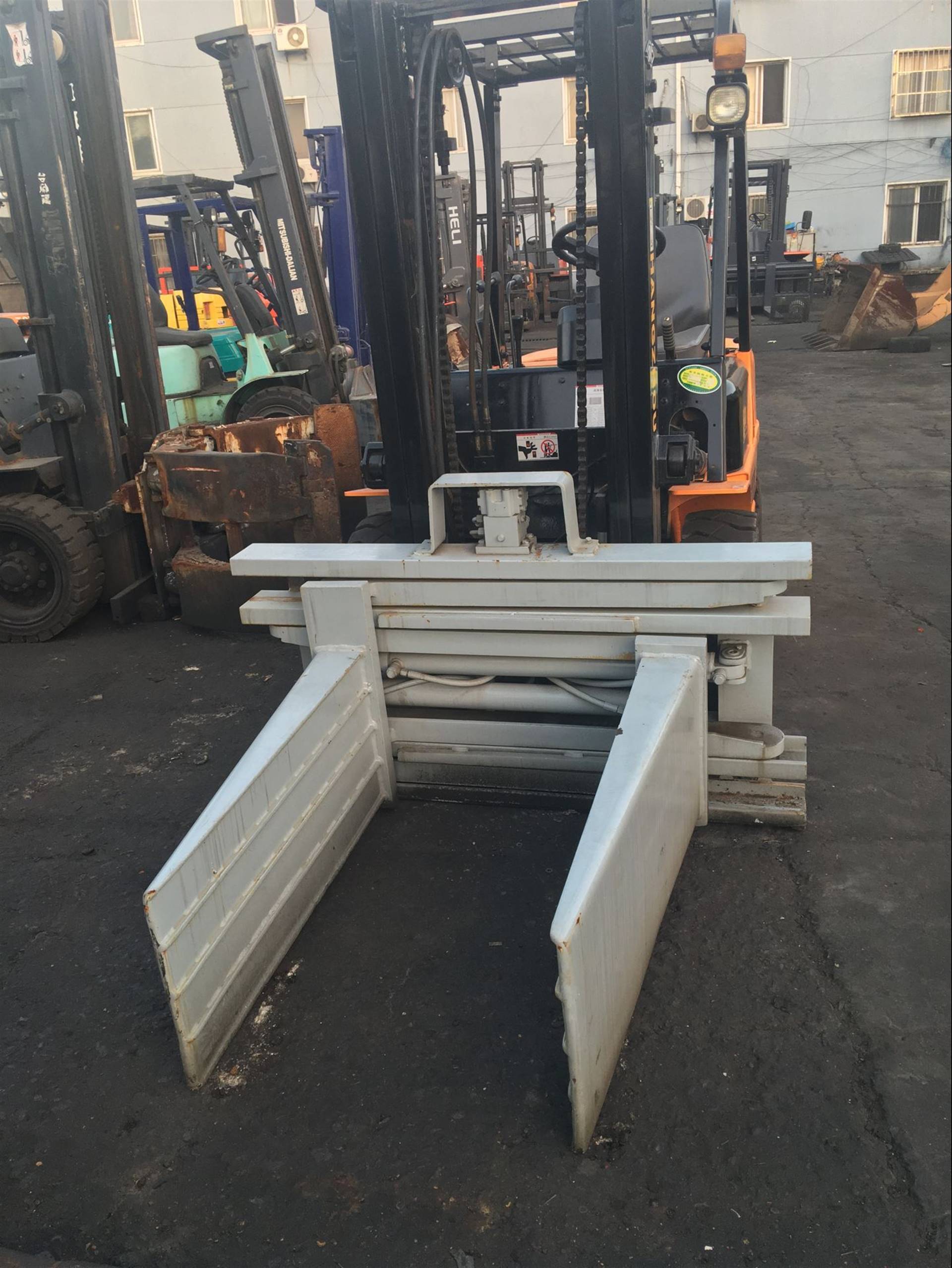 杭州二手圆抱夹叉车 二手软包夹叉车低价转