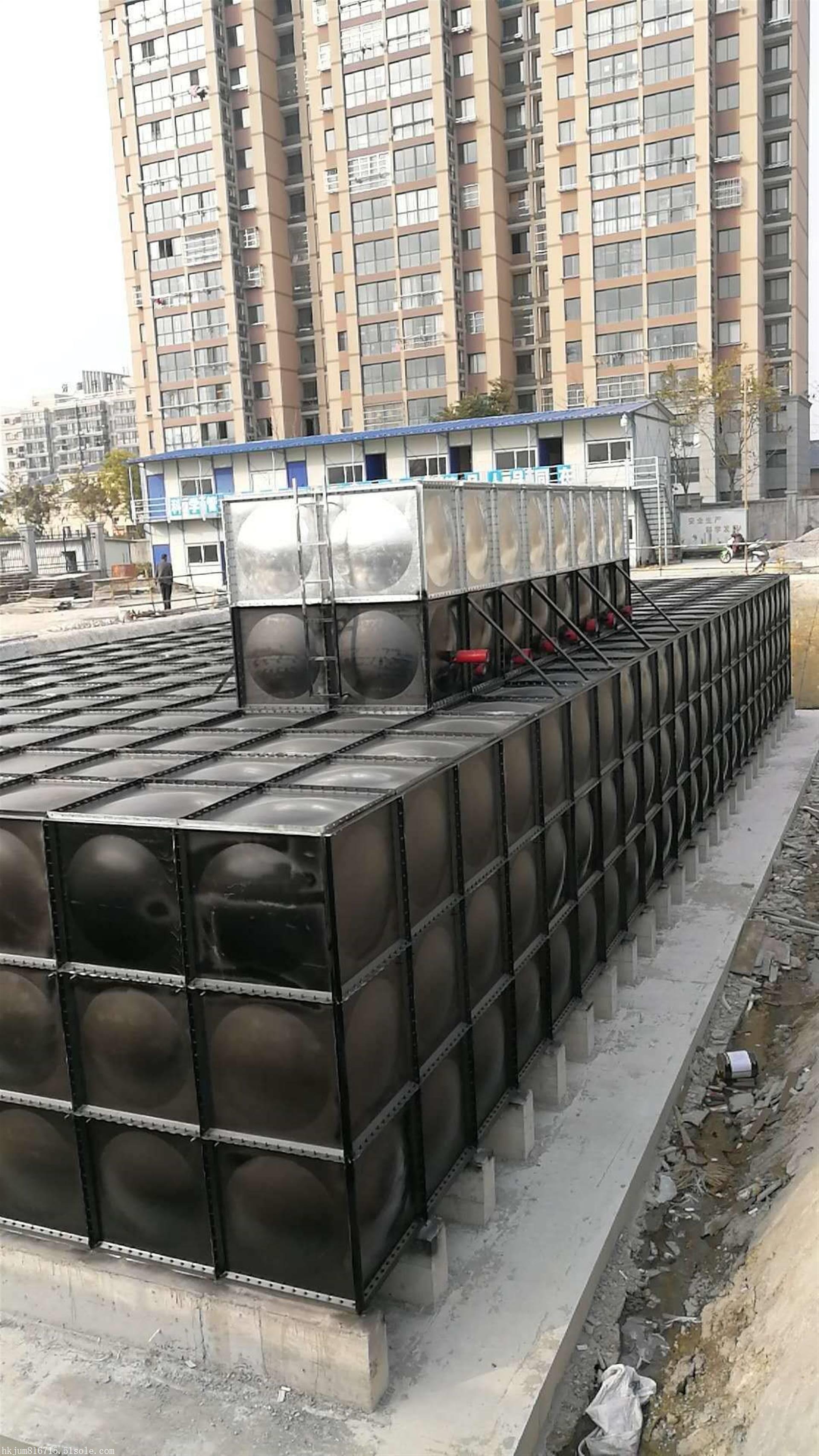 地埋式水箱 多少钱  地埋式水箱安装