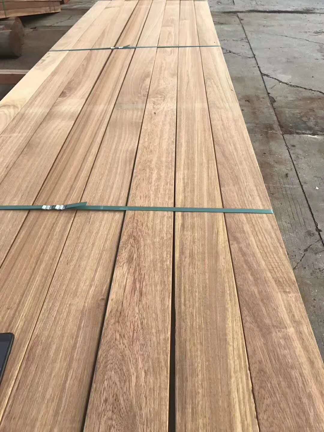 厂家常年销售定制非洲菠萝格圆柱