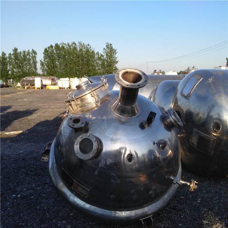 山东梁山正点二手设备出售常熟化工制造的1000l球形浓缩罐