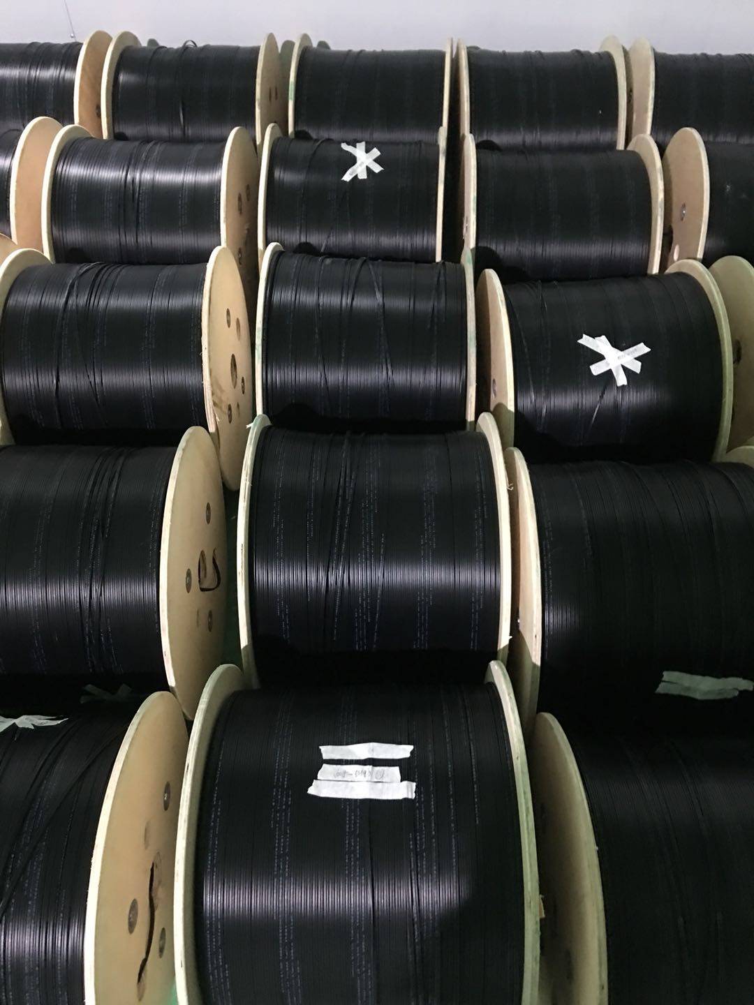 摩克激光获得光纤激光扩大器专利处理了激光能量转化功率低的问题