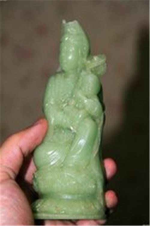 乾隆年制玉观音哪里有人拍卖