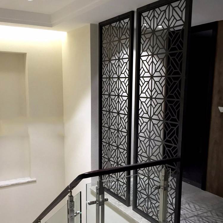 小户型怎么使用不锈钢花格装修