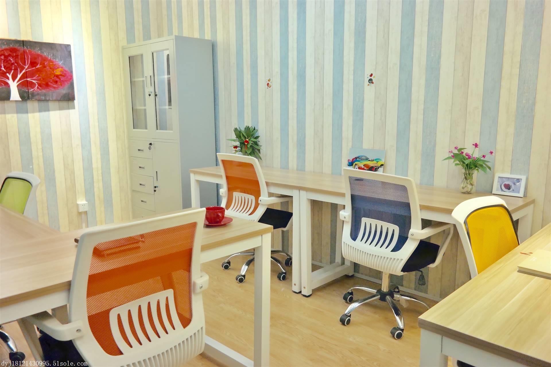 租赁公司 第一际有女秘书的办公室 服务内容 其他 收费标准 2300 咨询