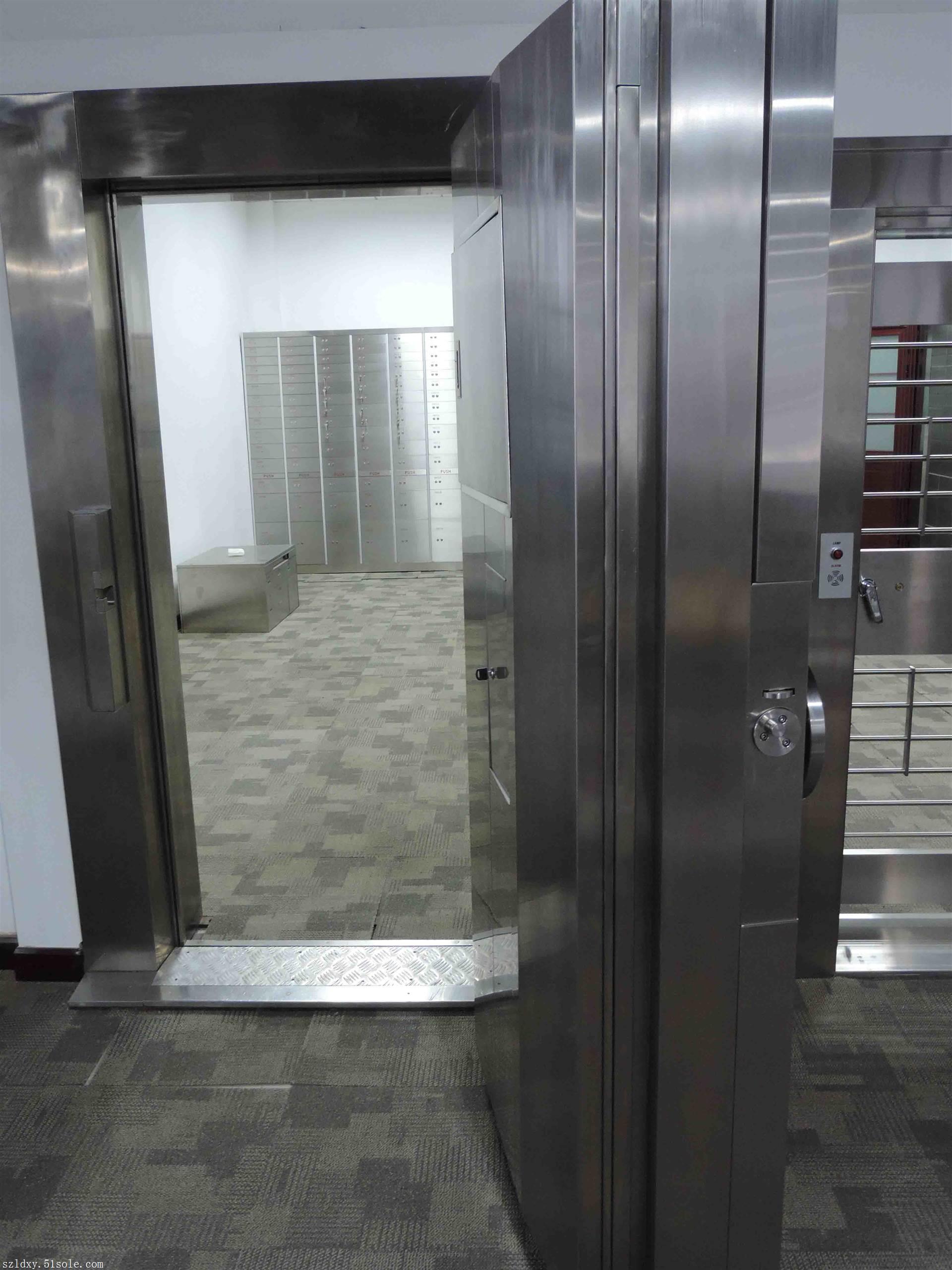 成都金库门不锈钢金库门厂家定制四川重庆c级双开防水金库门