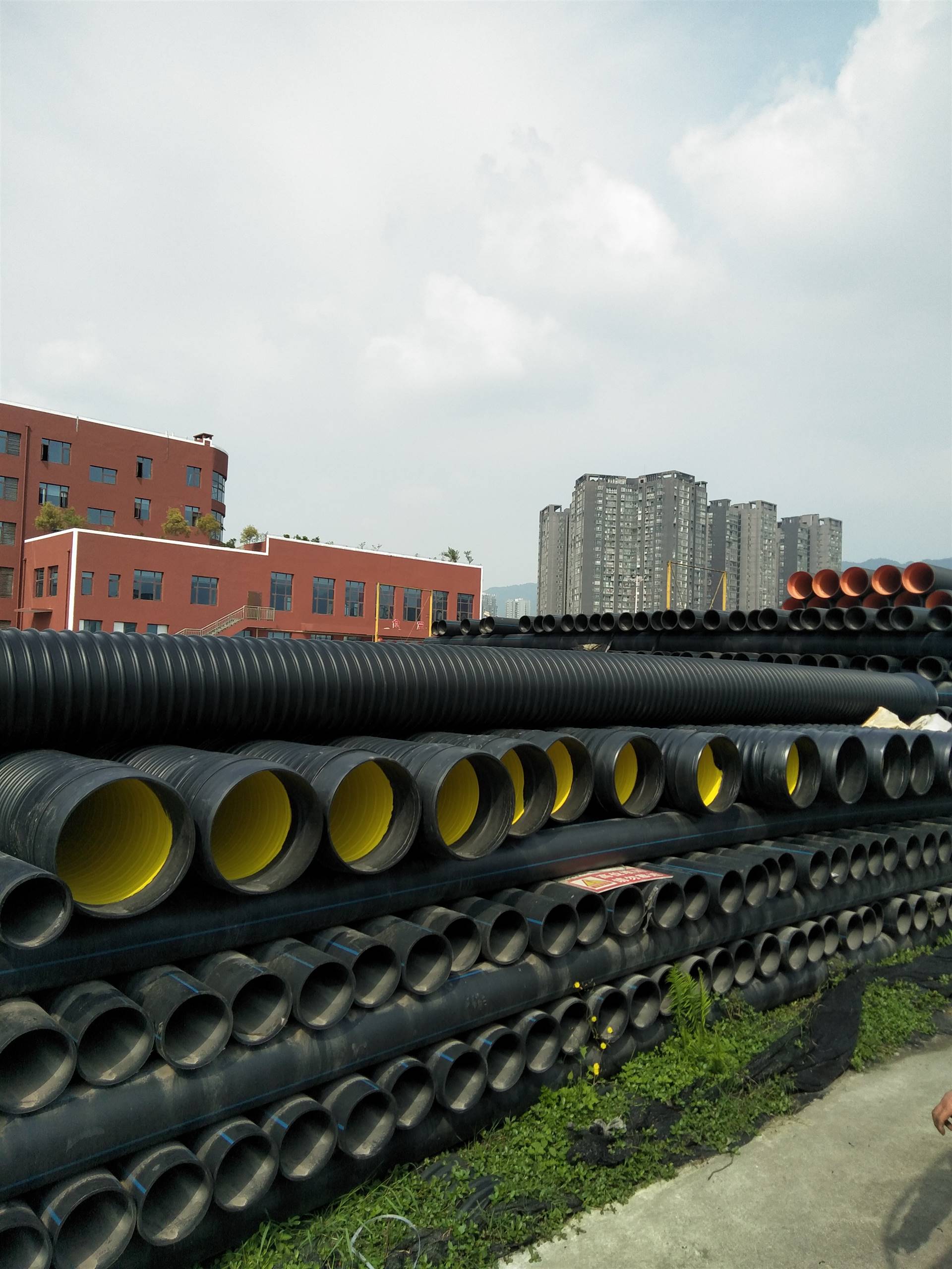 公司图片_重庆顾地管道批发配送中心 - 搜了网