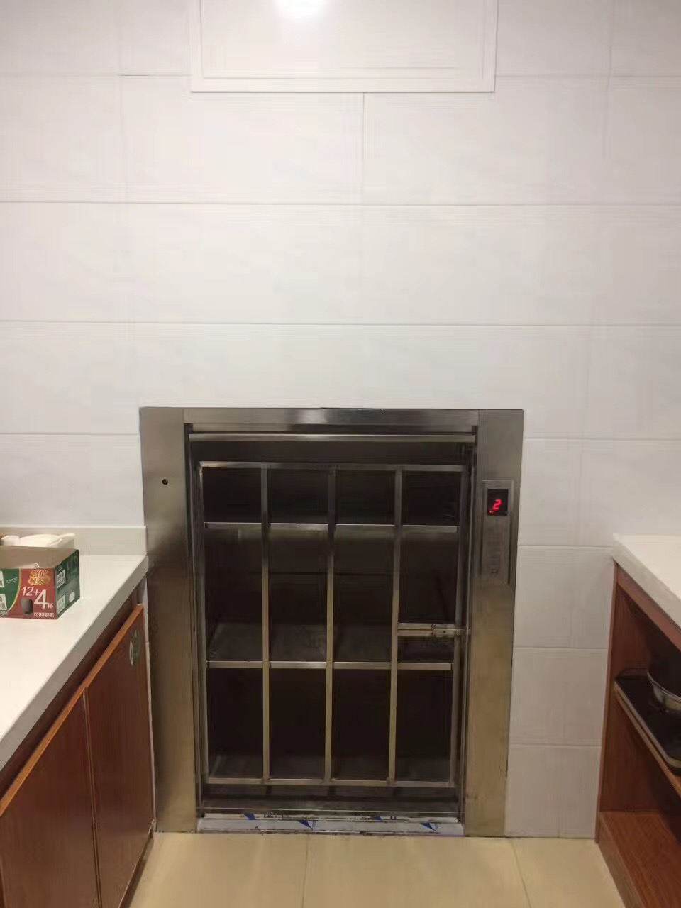 传菜电梯餐梯食梯杂物电梯饭店传菜机