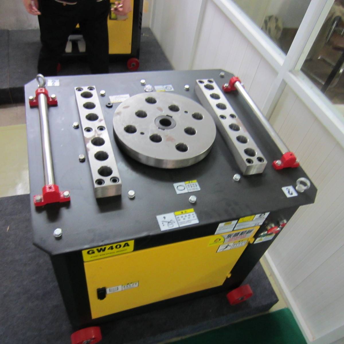 山东麦田gw40型螺纹钢弯曲机 电动液压型