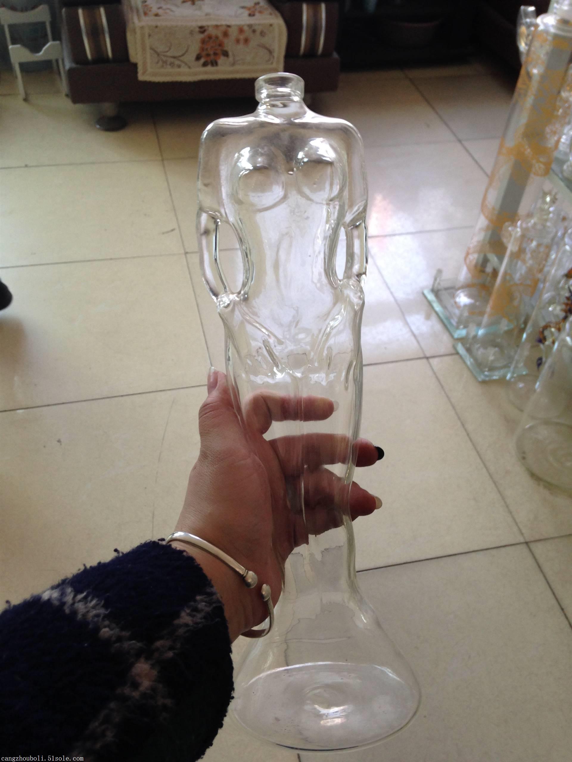 飞机造型玻璃酒瓶空心玻璃酒瓶吹制玻璃酒瓶波音747造型酒瓶