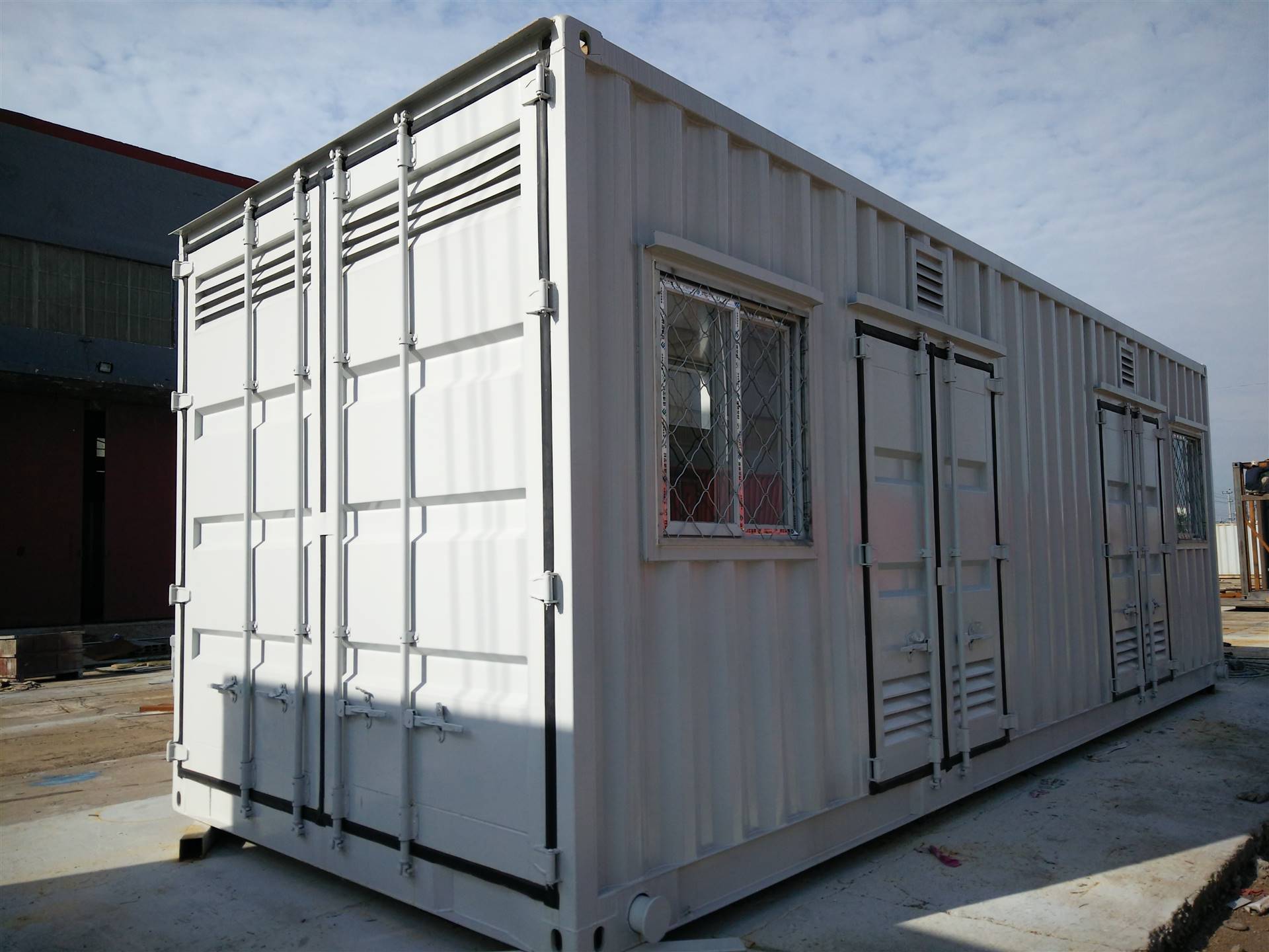 沧州信合厂家定制特种设备集装箱