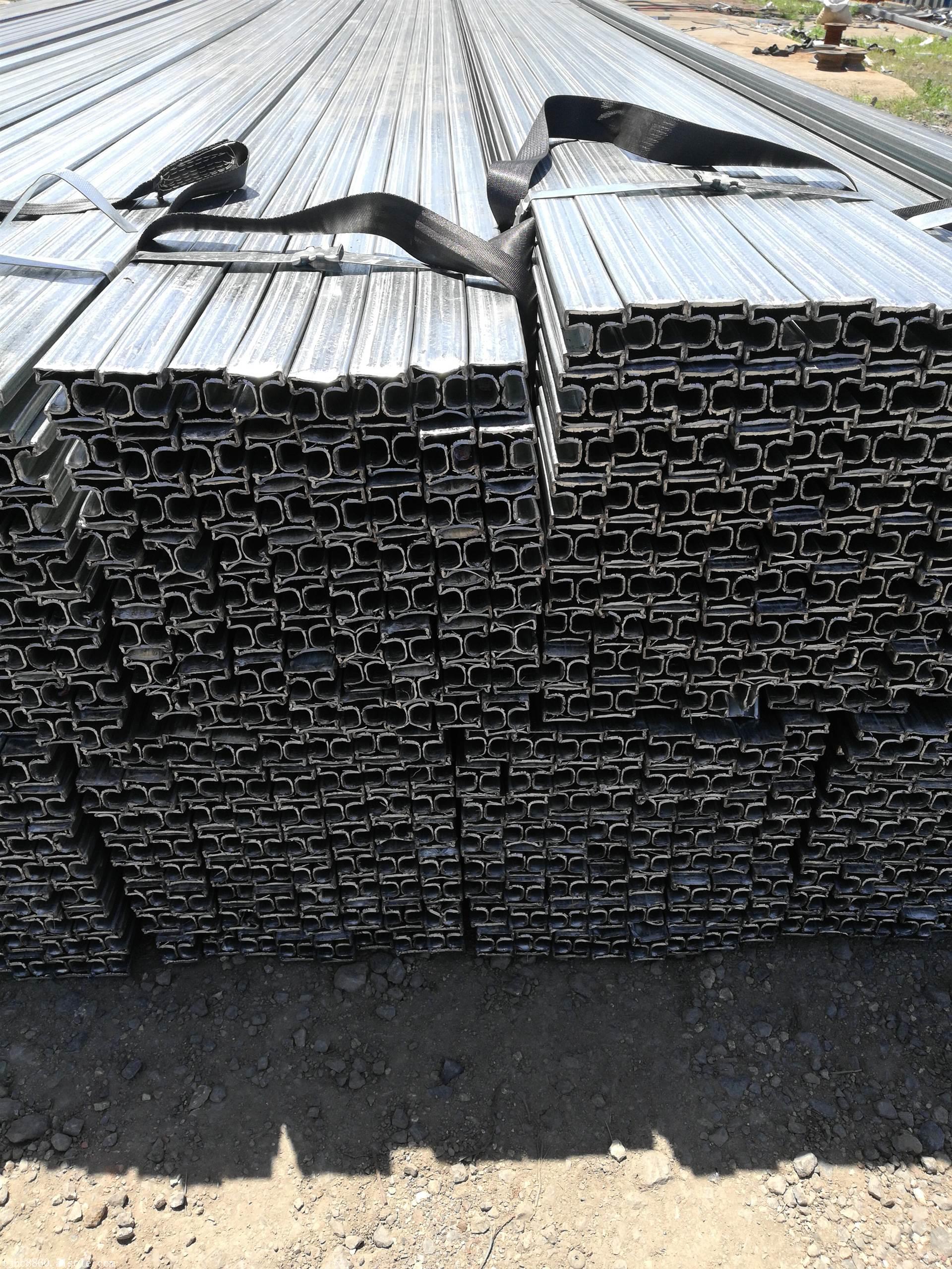 优质404015镀锌凹槽管大量批发