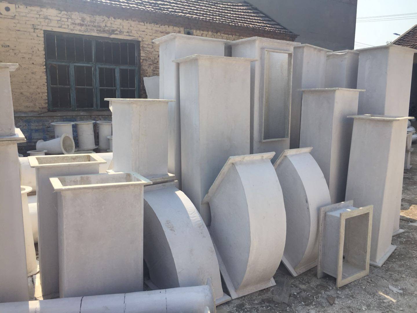 保定无机玻璃钢风管 玻璃钢无机排烟管道--信誉怎么样