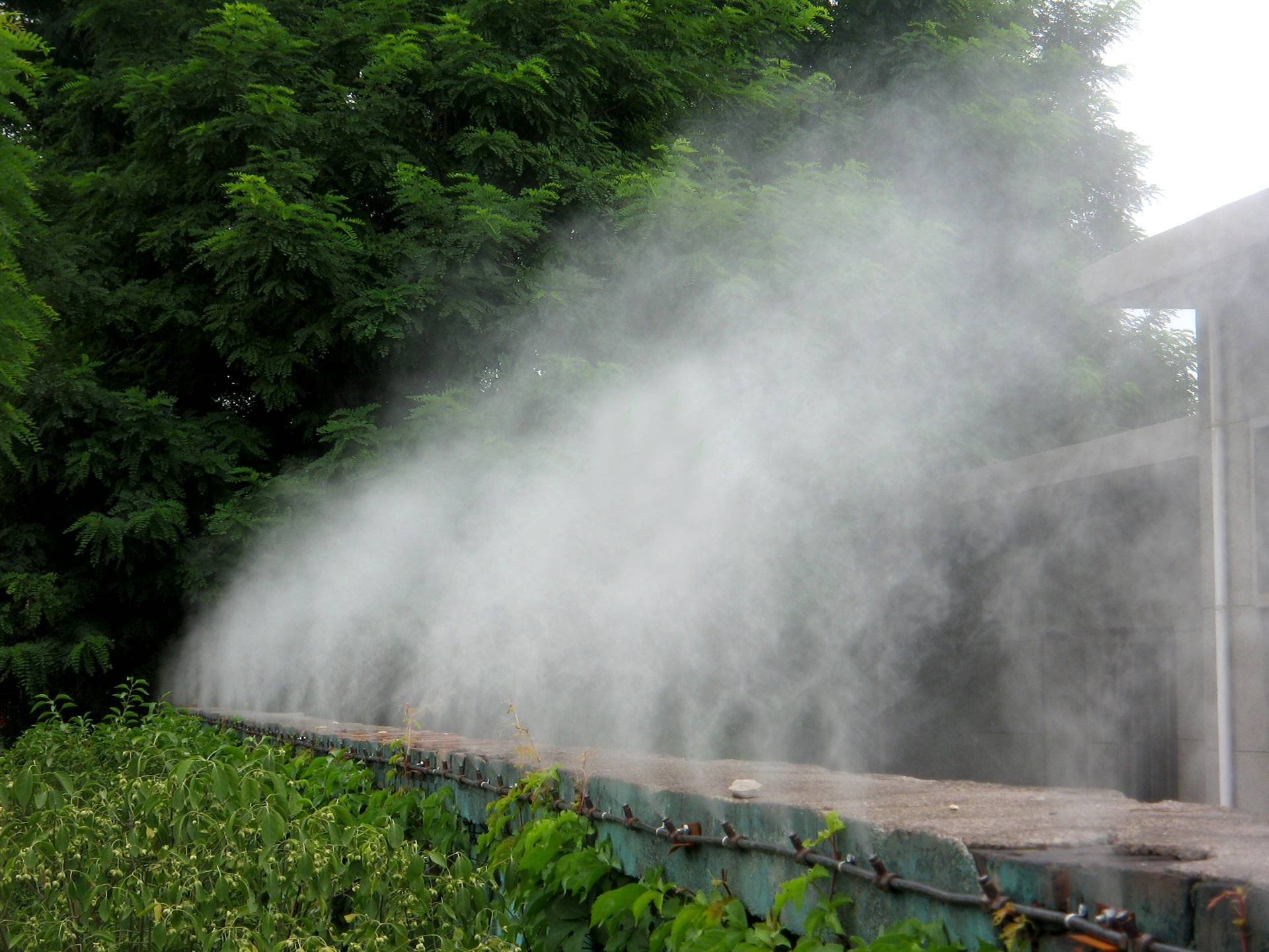 【杭州围挡喷淋降尘系统】价格,厂家,水雾降尘设备-搜了网