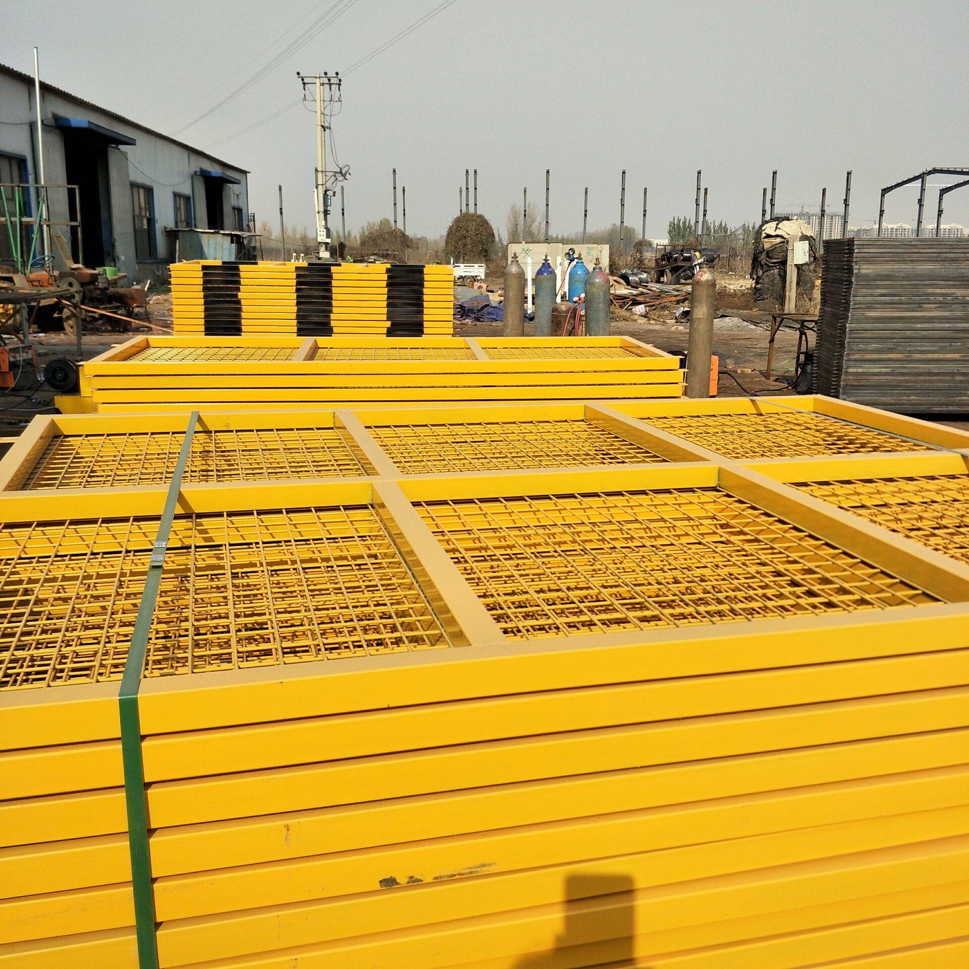 安全道路施工围栏 基坑护栏厂家