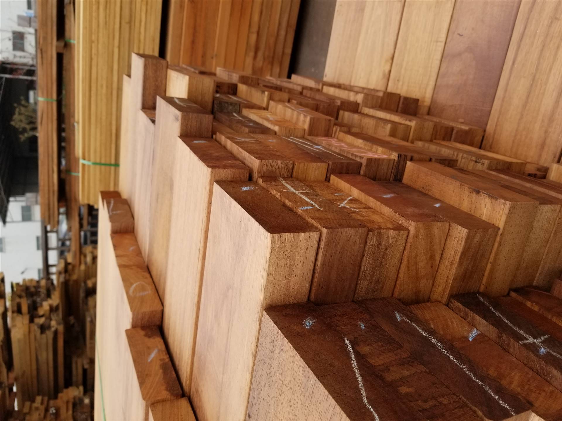 菠萝格 菠萝格木材厂家报价 进口菠萝格定制加工