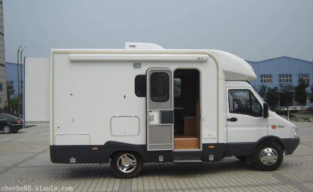 江铃全顺5995米房车低价促销