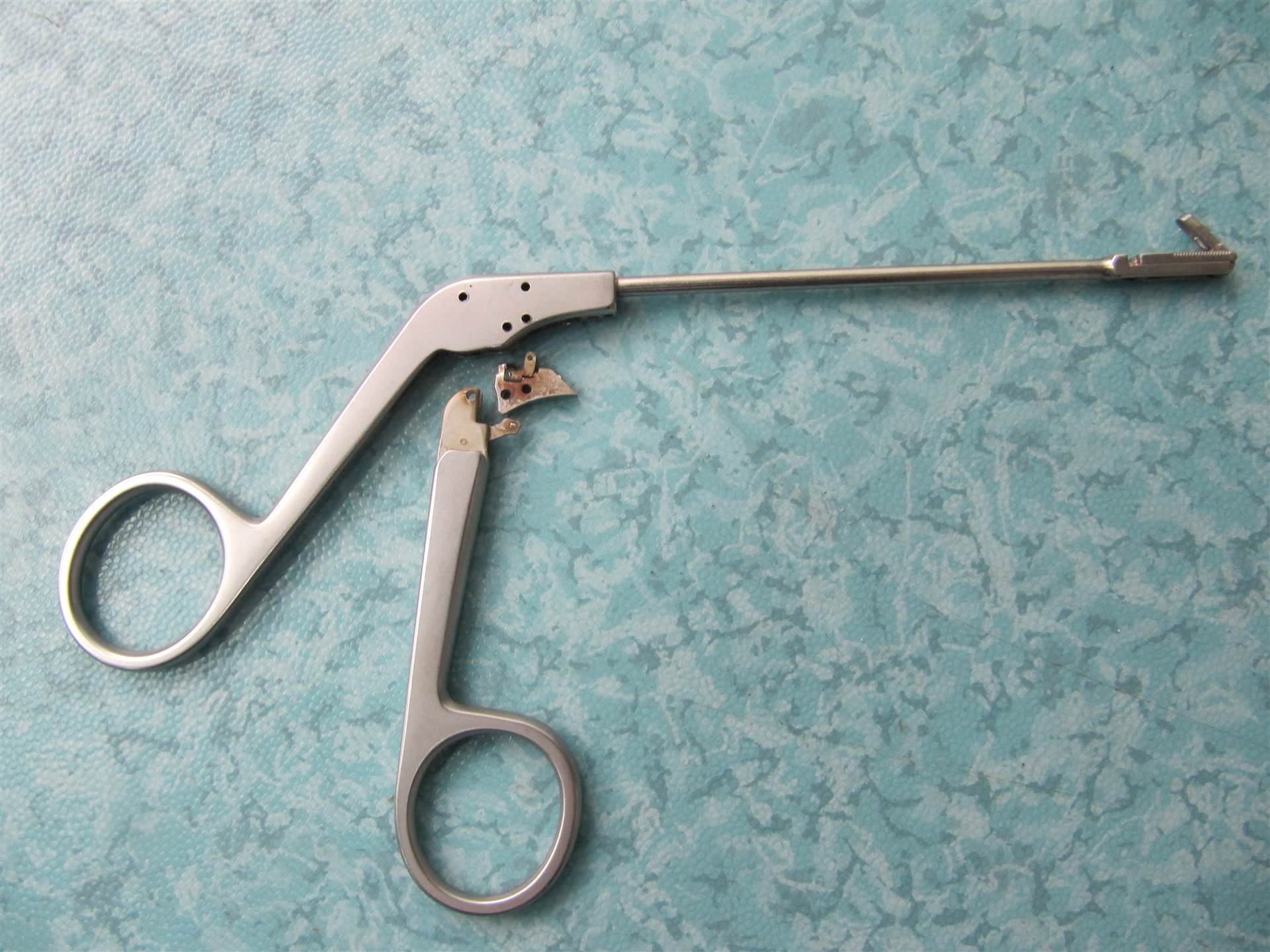 咬骨钳手术器维修案例