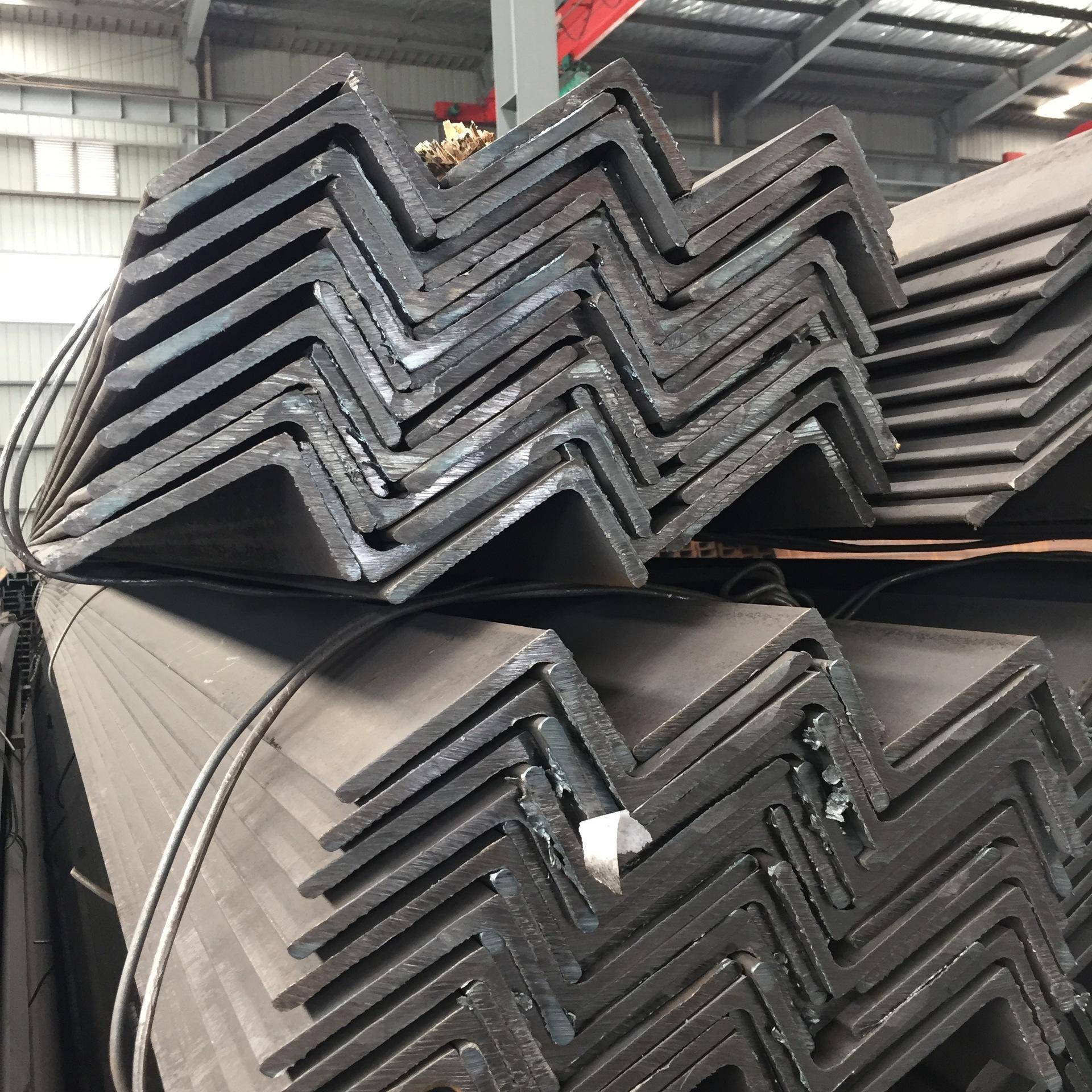 q235角钢厂家大量现货图片_高清图-山东顺耀钢材有限公司-搜了网