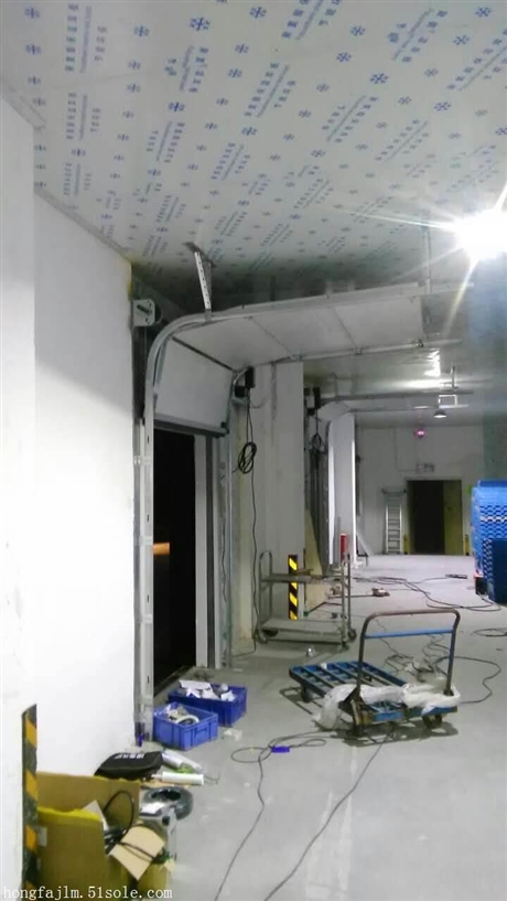 中卫市透明提升门的简介 工业滑升门  翻板工业门 车库门