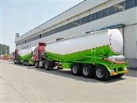 新款粉料物料罐车出厂价格:价格惠民销售