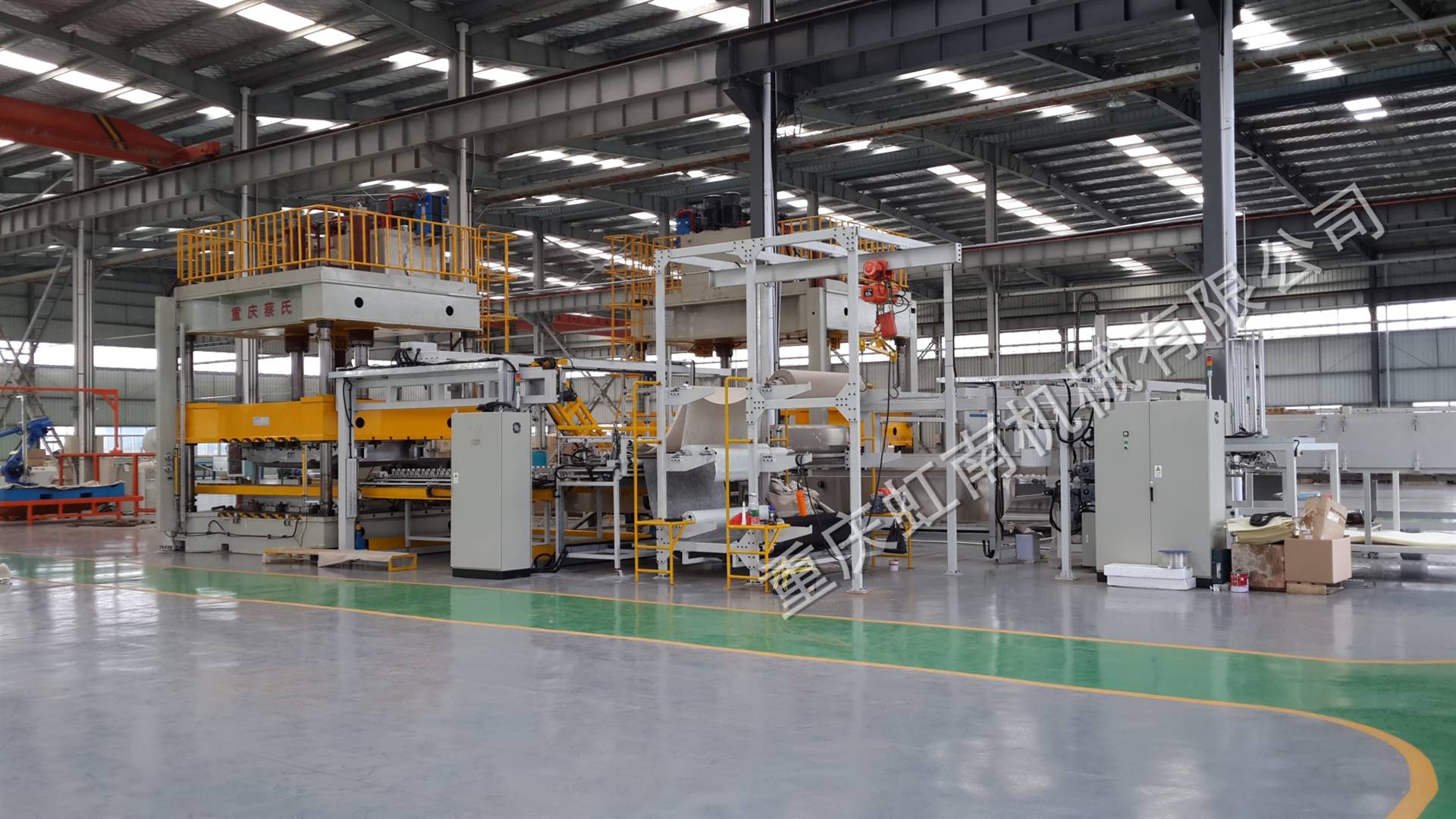 汽车内饰自动化生产线-节能电加热烤箱-汽车顶棚附件安装工装_重庆虹