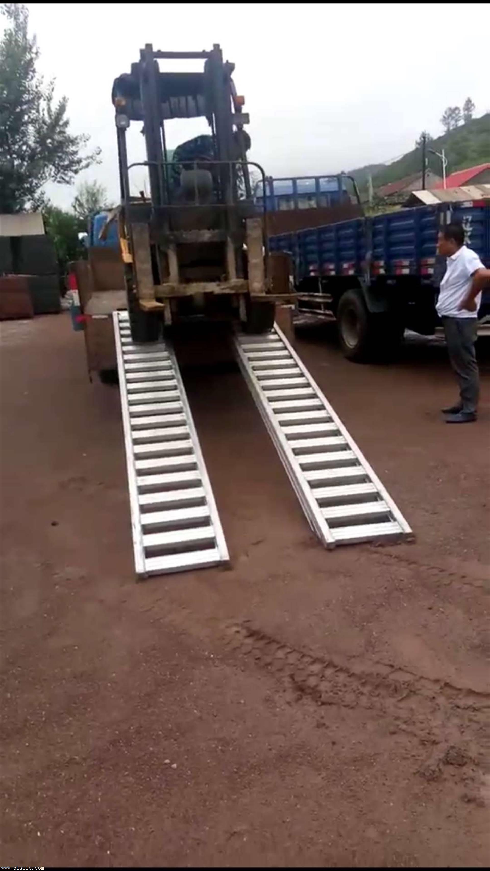 高强度铝合金爬梯,高强度铝爬梯,叉车上下车铝梯