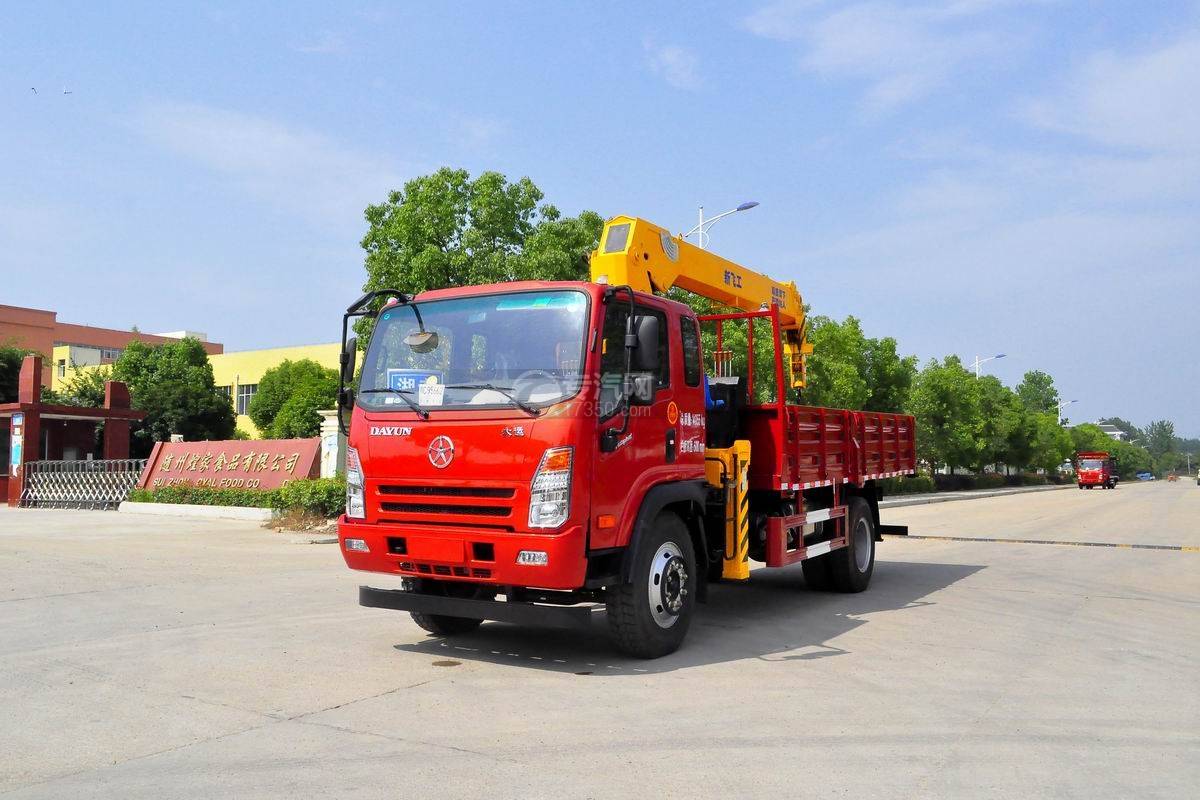 8吨新飞工随车吊分期价格