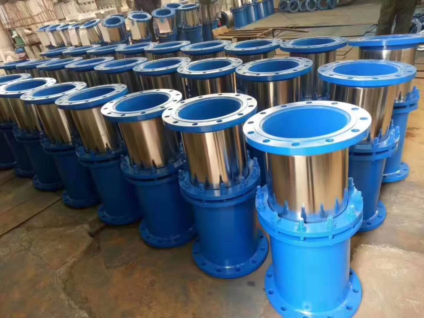 奇成套筒补偿器热力管网专用补偿器耐高温高压补偿器