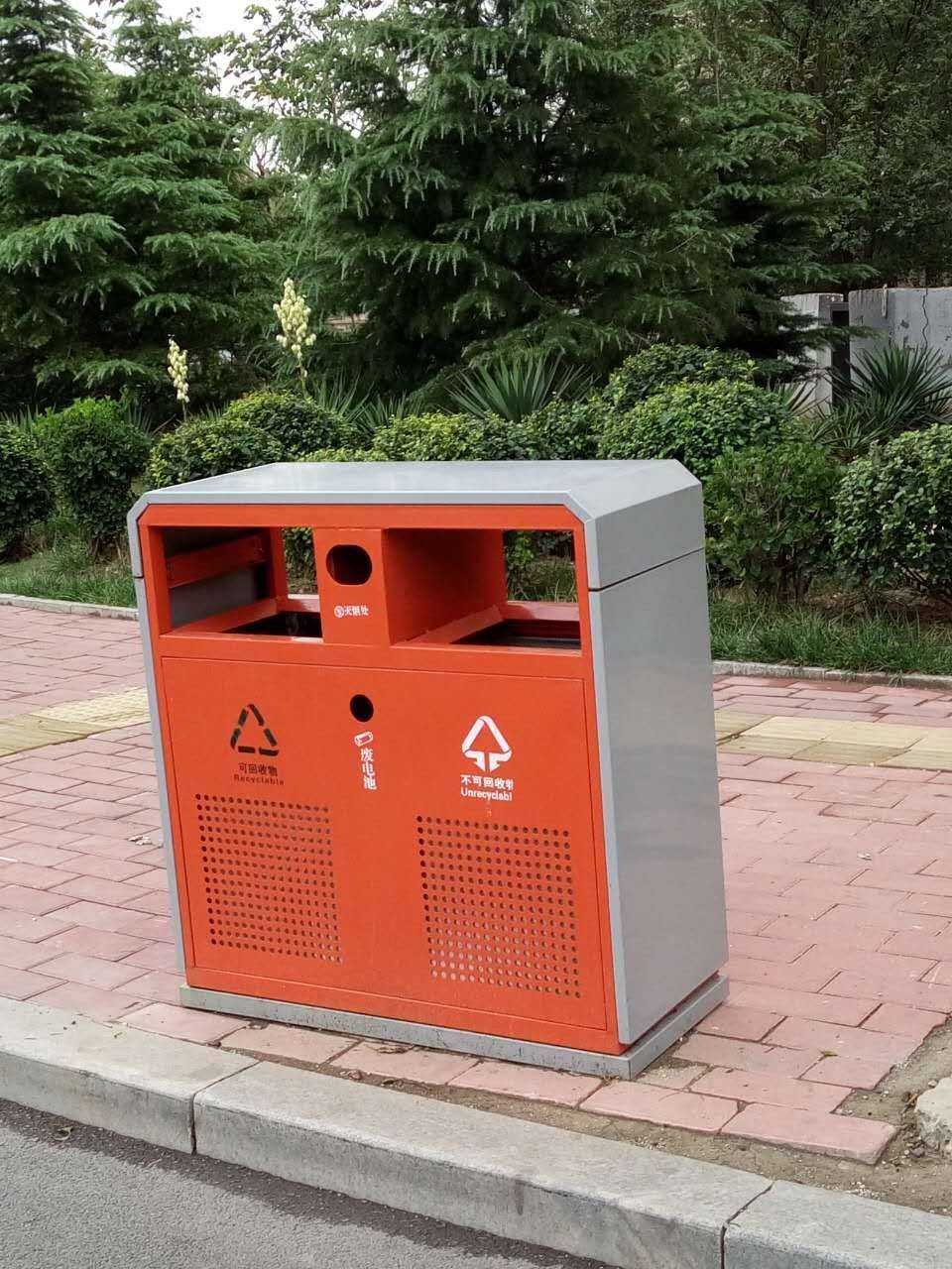 垃圾桶 密封性较好