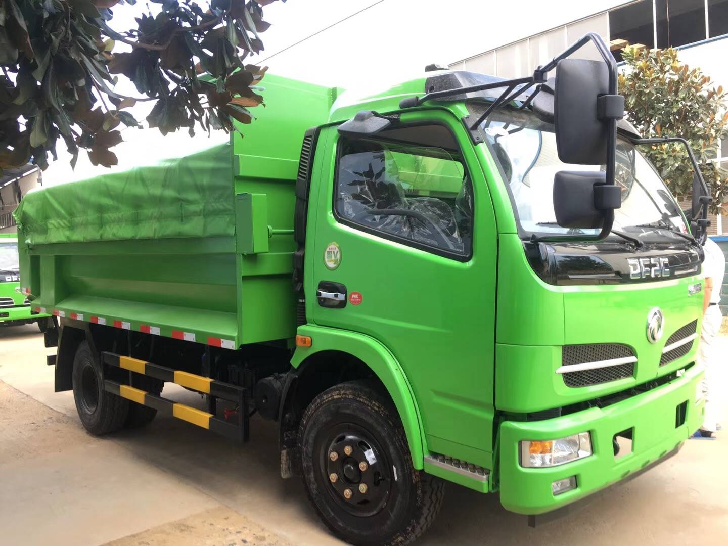 小型渣土车蓝牌42米东风蓝牌小型渣土车