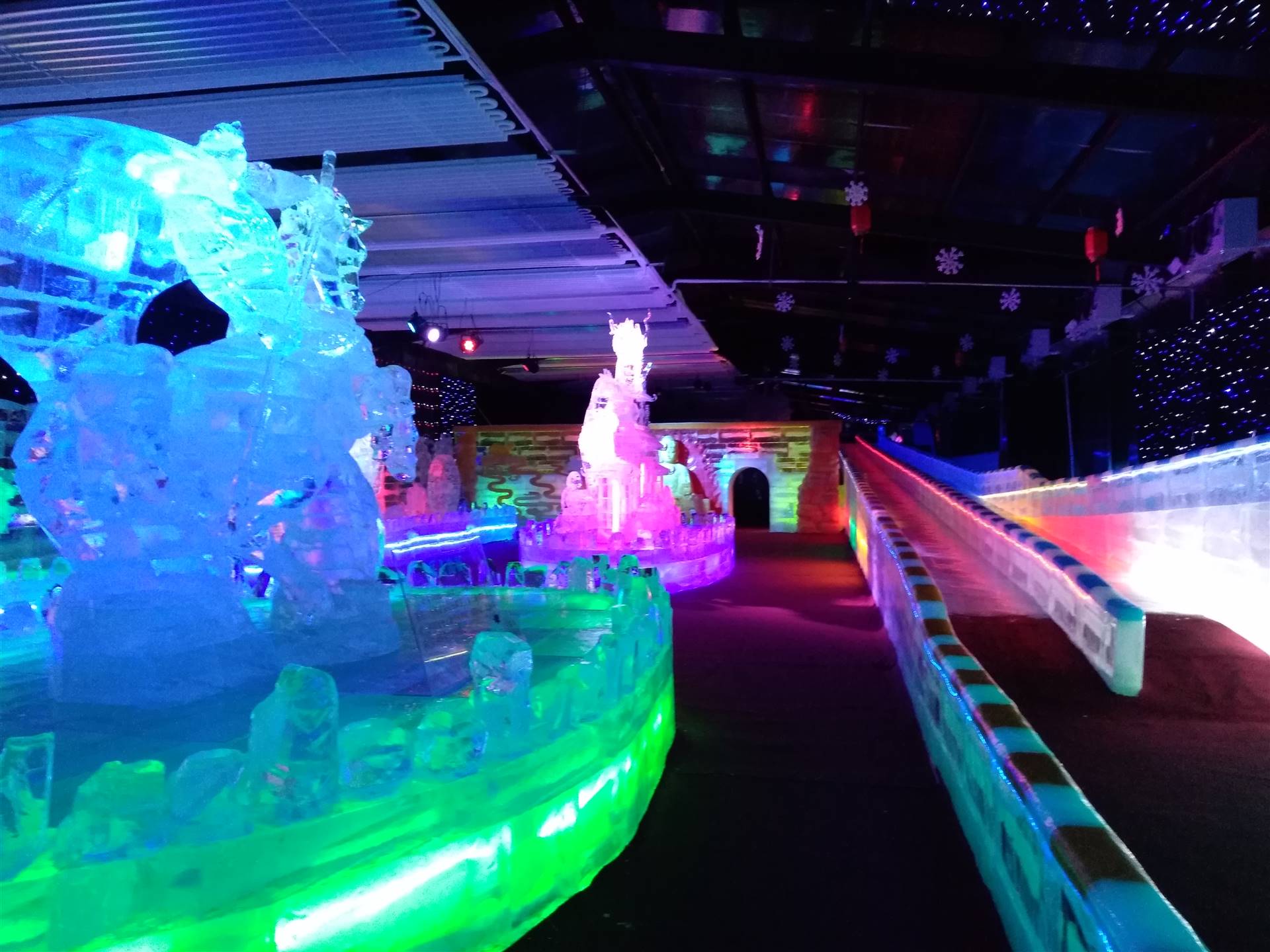 厦门冰雪乐园好玩吗