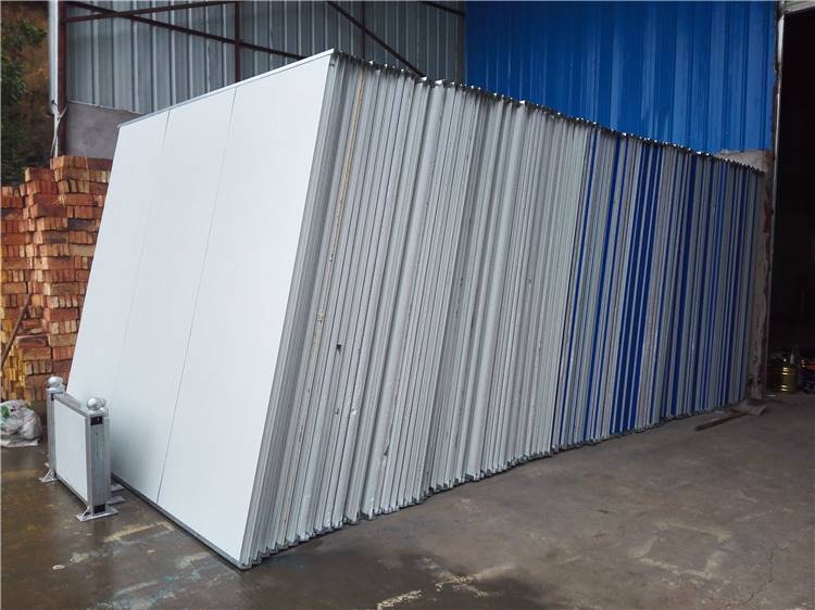 广州加厚夹芯板围挡市政施工围挡