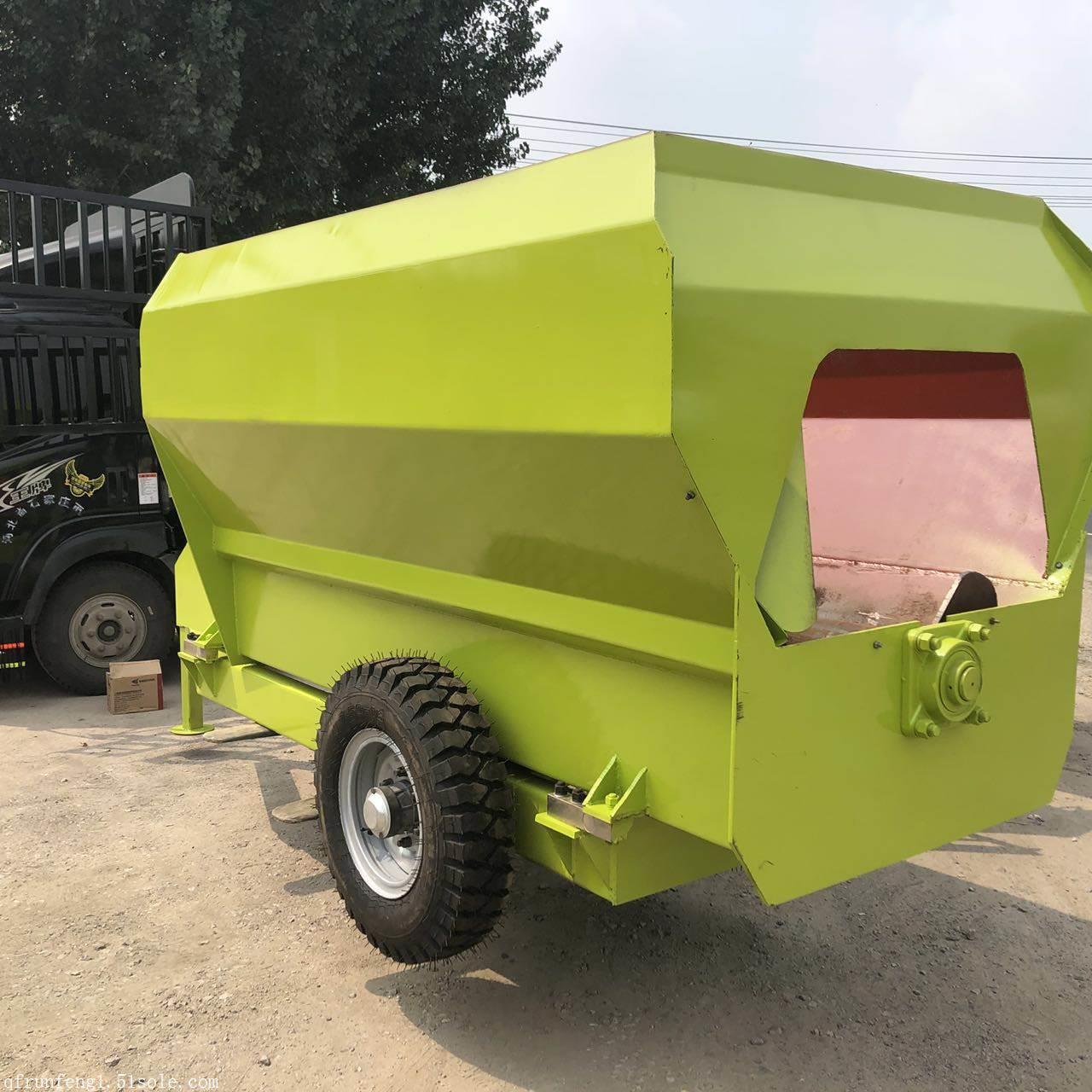 青贮饲料喂料车80宽青贮取料机