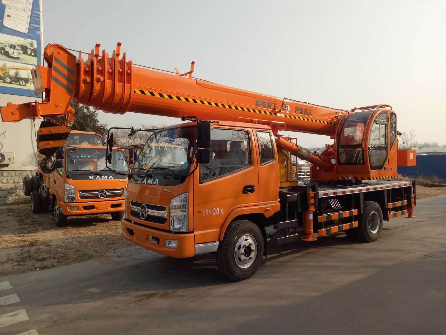 凯马吊车 2018新款吊车 16吨吊车 12吨吊车 10吨吊车 8吨吊车厂家