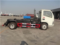 东风多利卡垃圾清运车