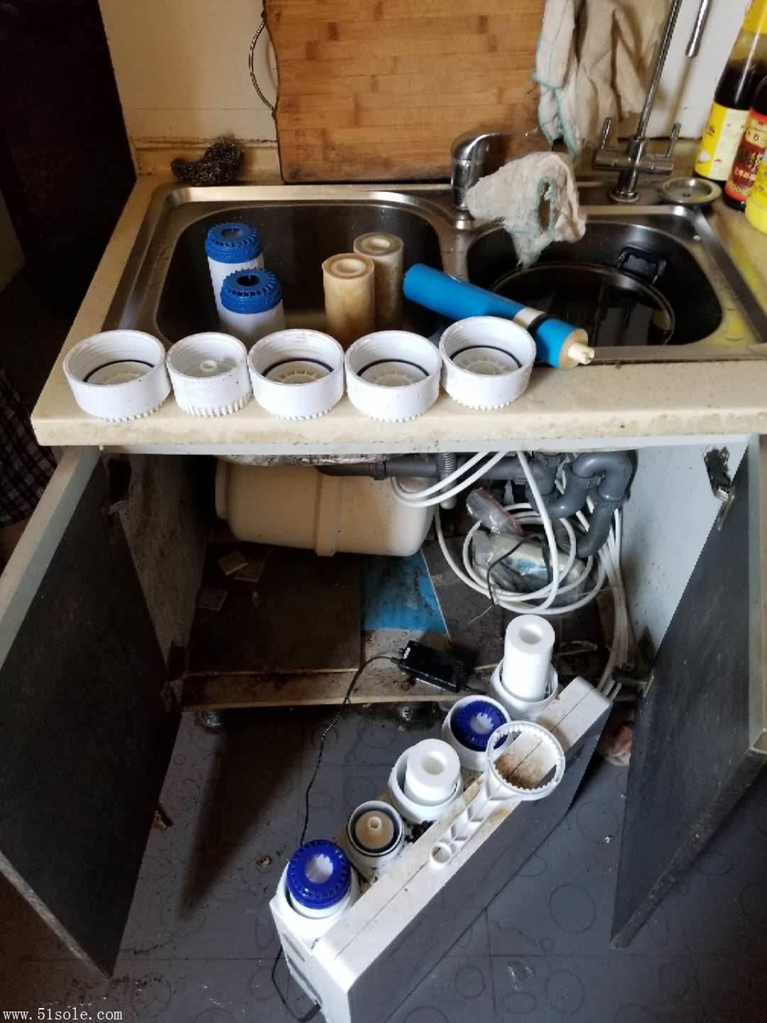 重庆净水机安装维修更换滤芯