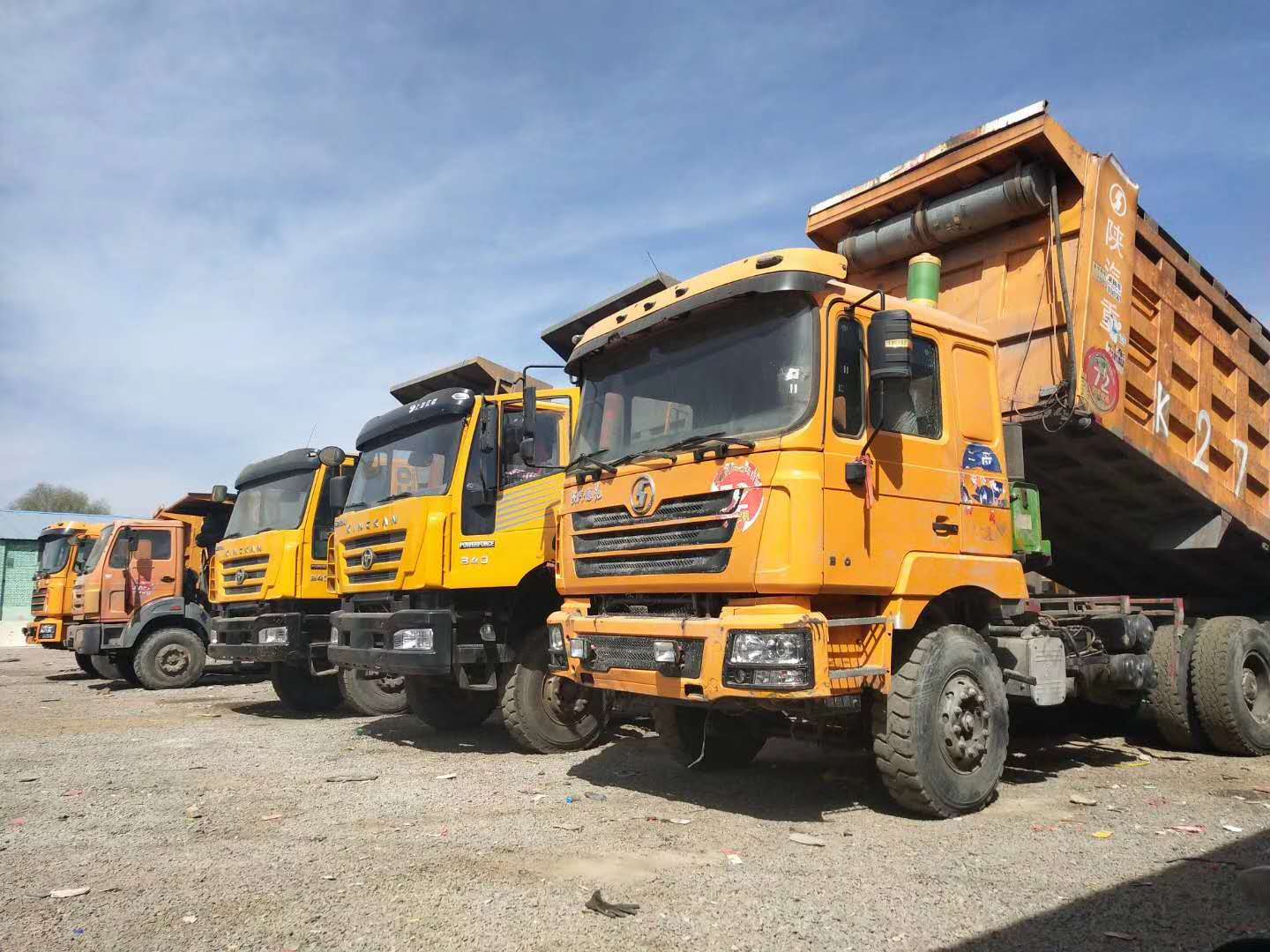 工地停工,出售大批后八轮工程车