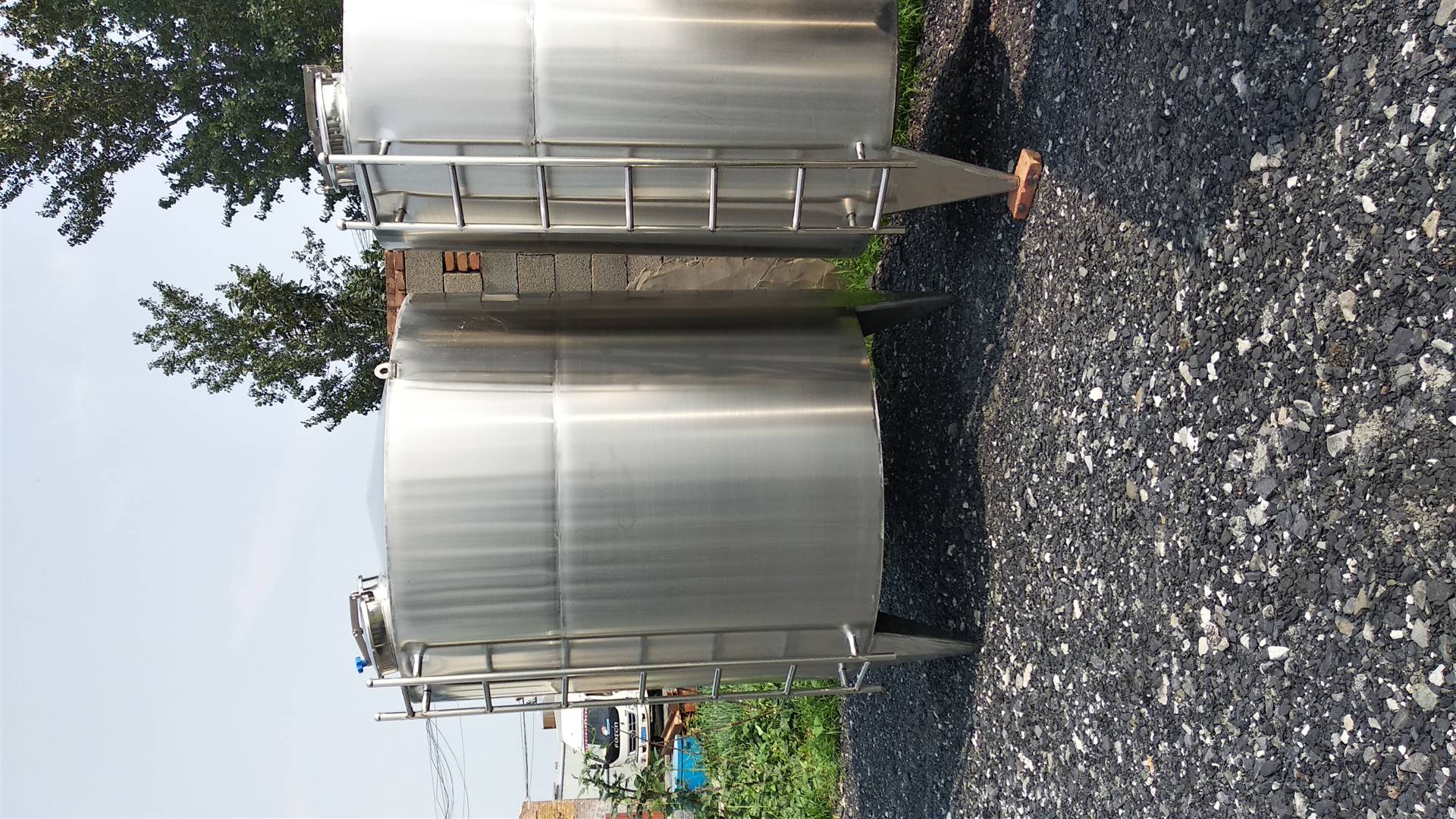 二手不锈钢储存罐图片_高清图-梁山秋生二手设备购销部-搜了网