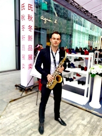 广州市会展模特多少钱