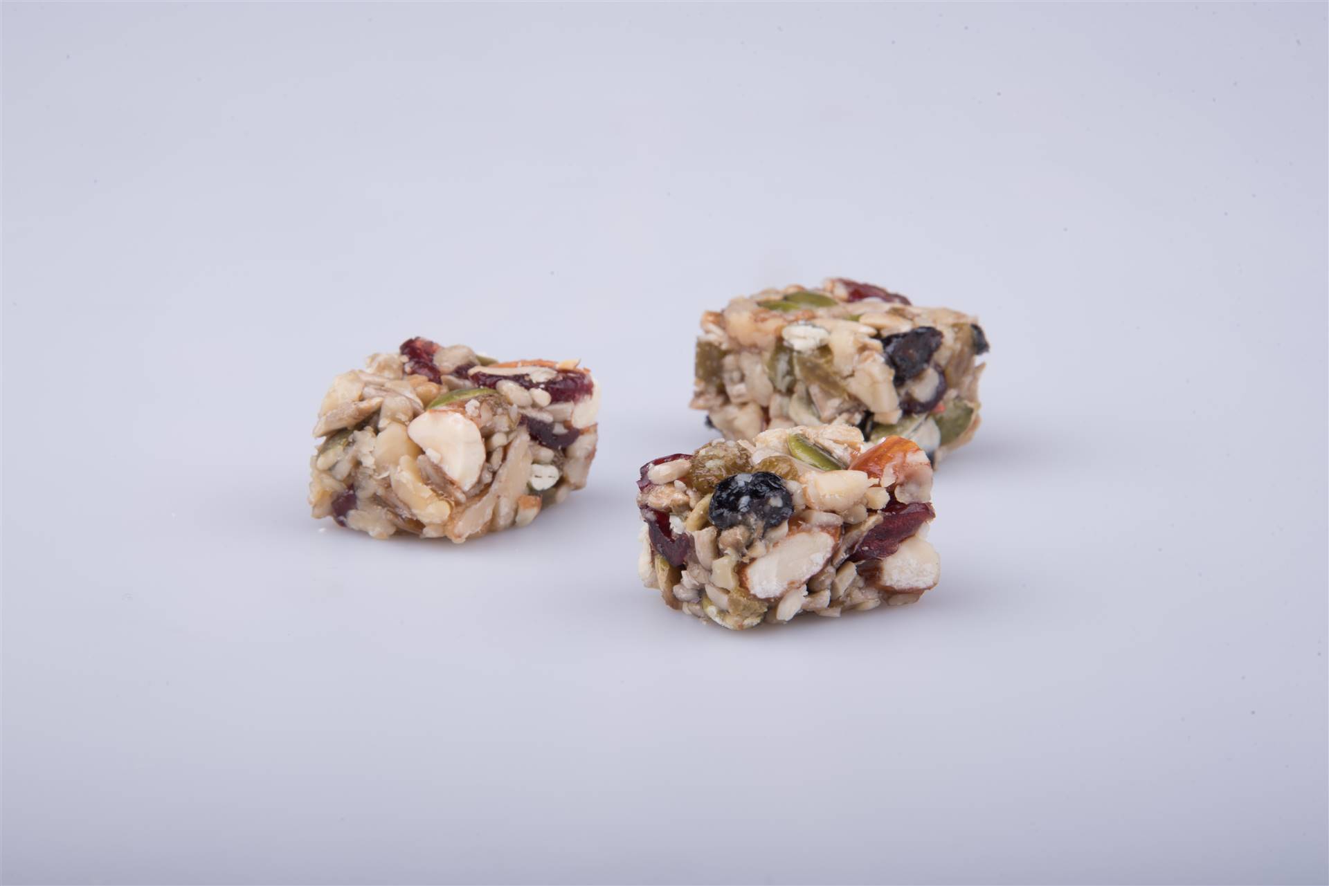 新疆小米坚果手工切糕正式上市