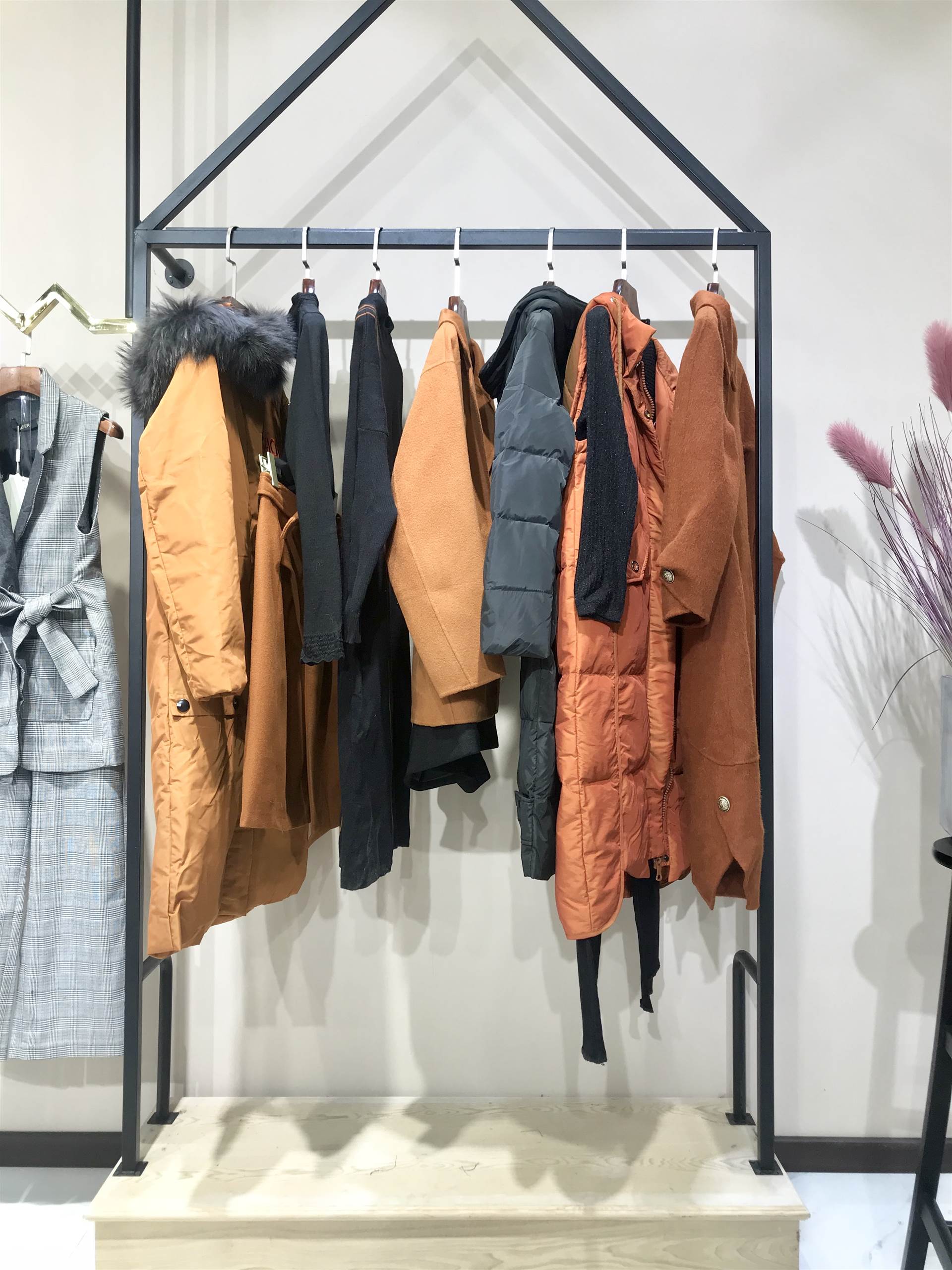 品牌女装折扣批发 丝珂冬装尾货走份批发