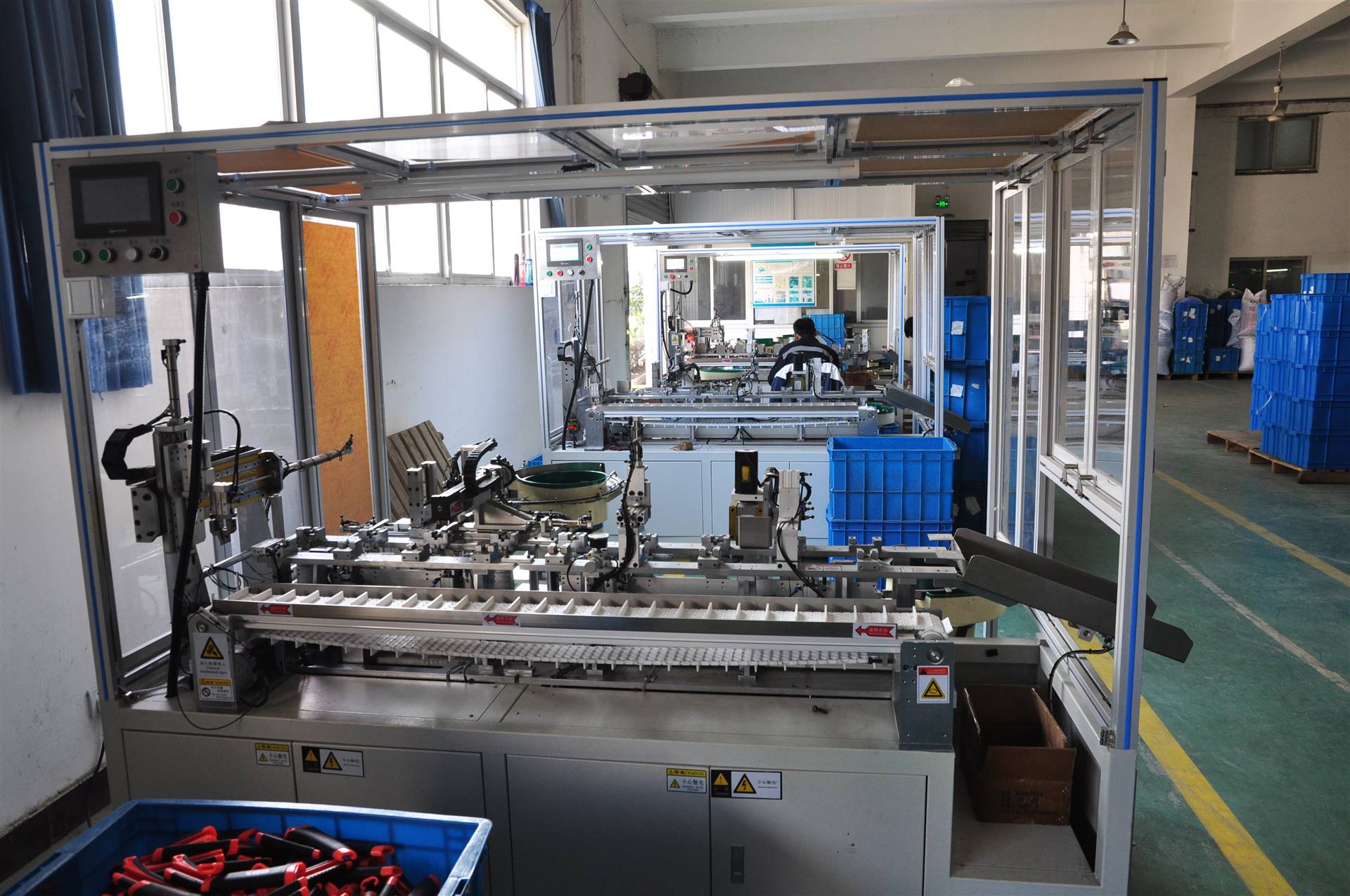 广东非标设备定制,新力光的交钥匙工程