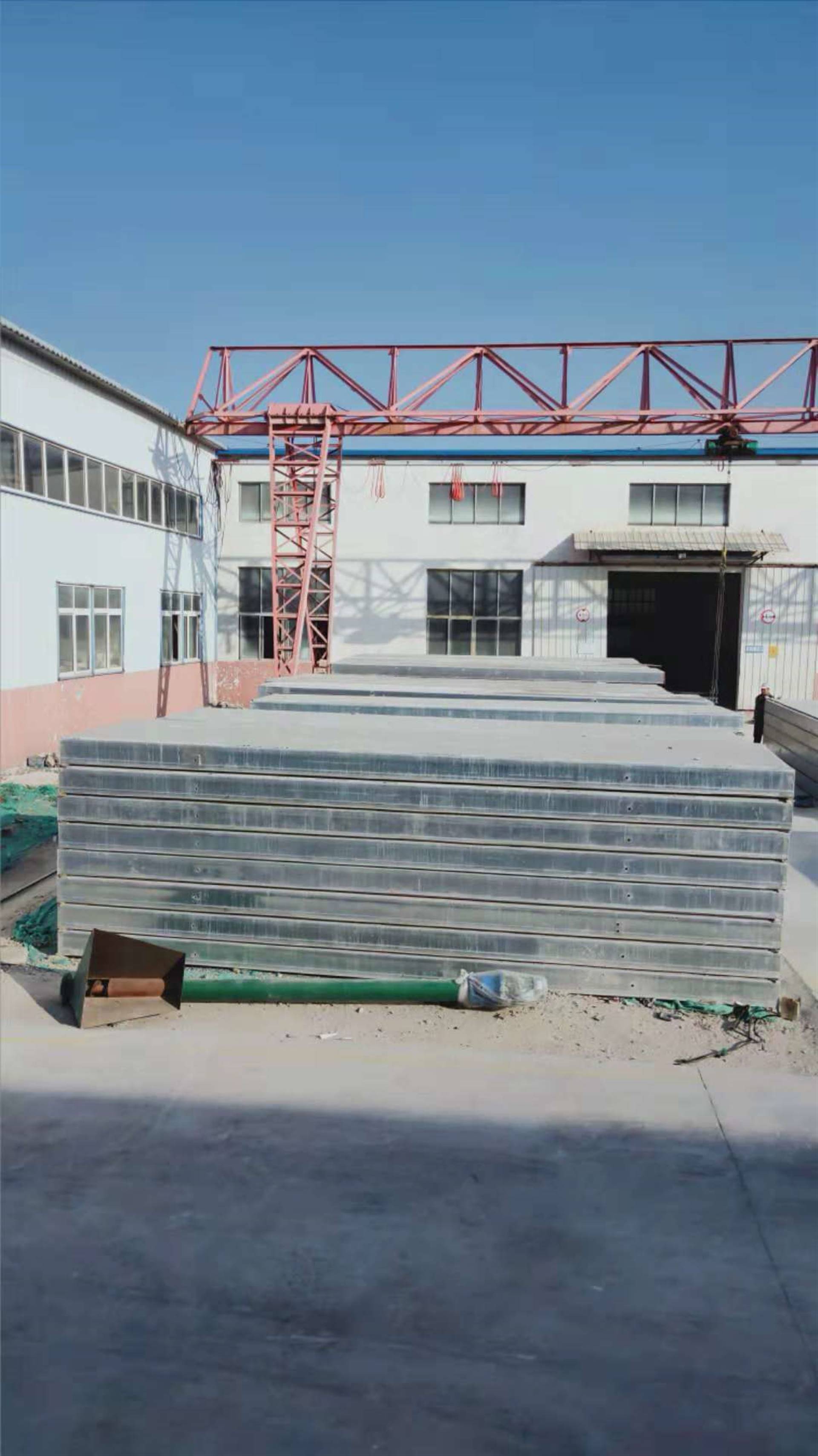 青岛钢桁架轻型复合楼板吊装方案