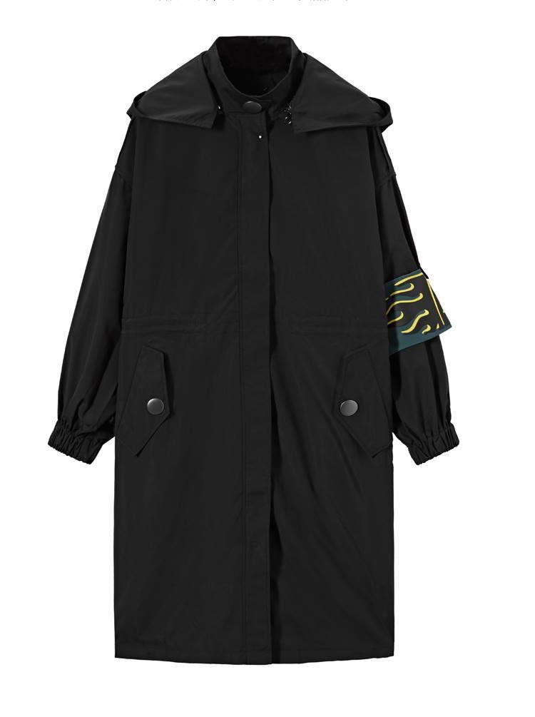 服装货源怎么现货 巴伯瑞女士时尚风衣