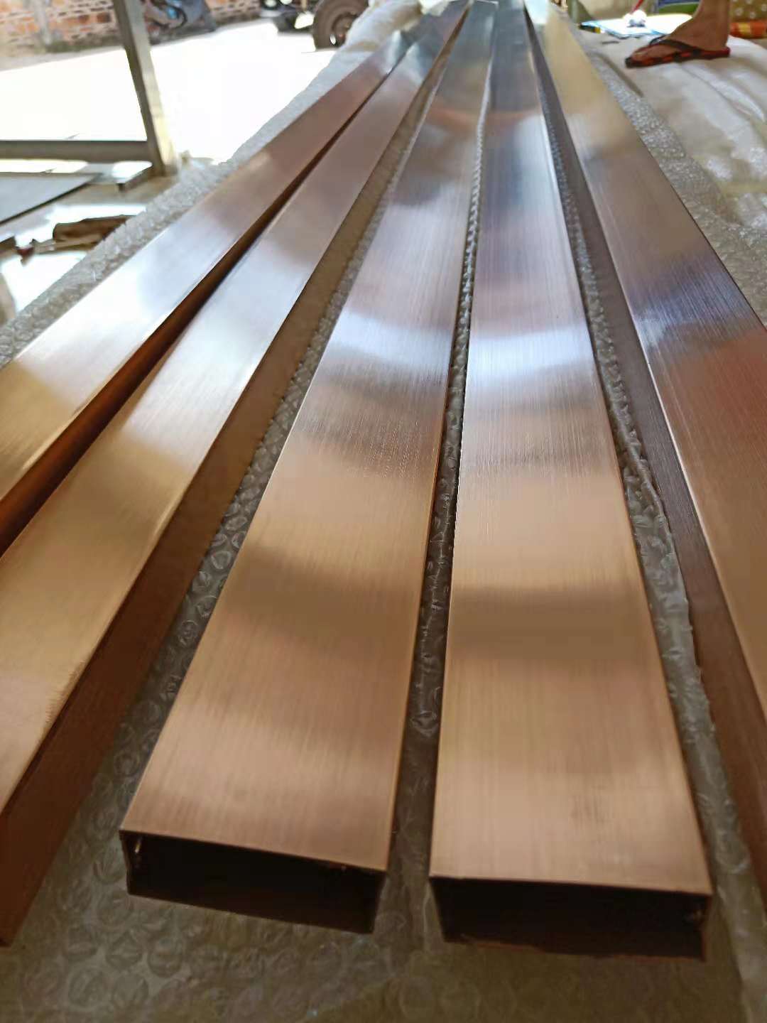 304不锈钢彩色方管拉丝香槟金批发定制